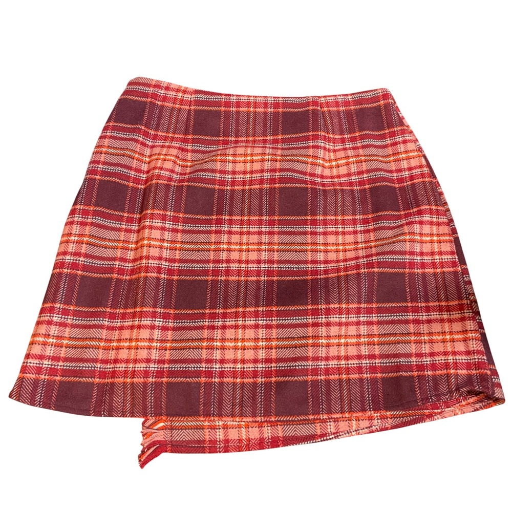 St Johns Bay Womens 12P Red Plaid Wool Blend Fringe Wrap Mini Skirt NWT - Picture 2 of 7